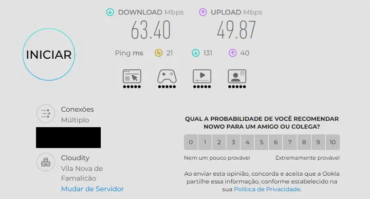 Comparação de teste de velocidade entre ligação Wi-Fi e Cabo Ethernet mostrando latência e ping.